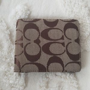 Coach bi fold wallet
